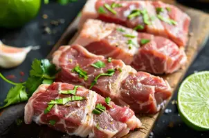 Porc épicé au cumin et à la coriandre, un zeste de citron vert