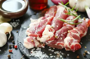 Porc épicé aux oignons et vinaigre aigre-doux