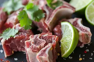 Agneau épicé au citron vert et à la coriandre